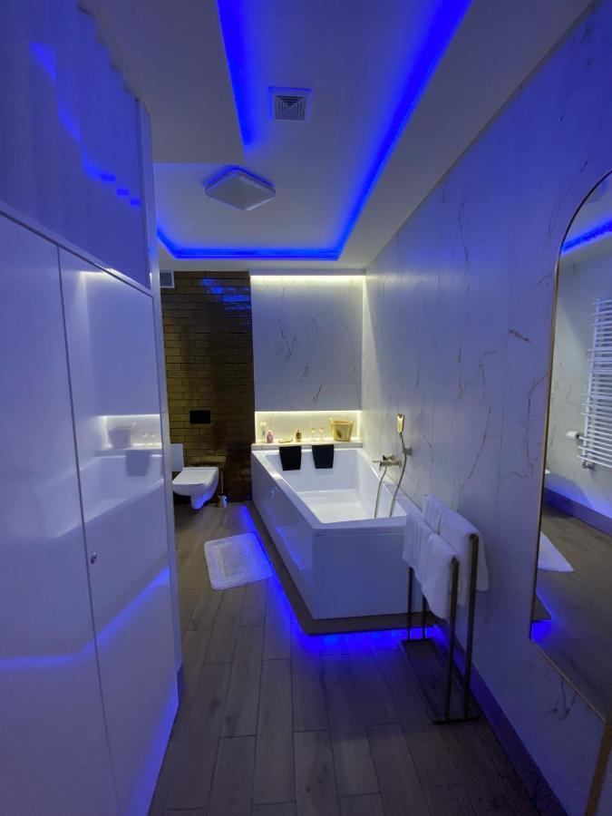 גניזנו Apartament "Love" Centrum Z Duza Wanna Dla Dwojga מראה חיצוני תמונה